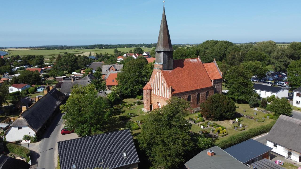 Reetferienhaus - Schaprode Hafen Kültér fotó
