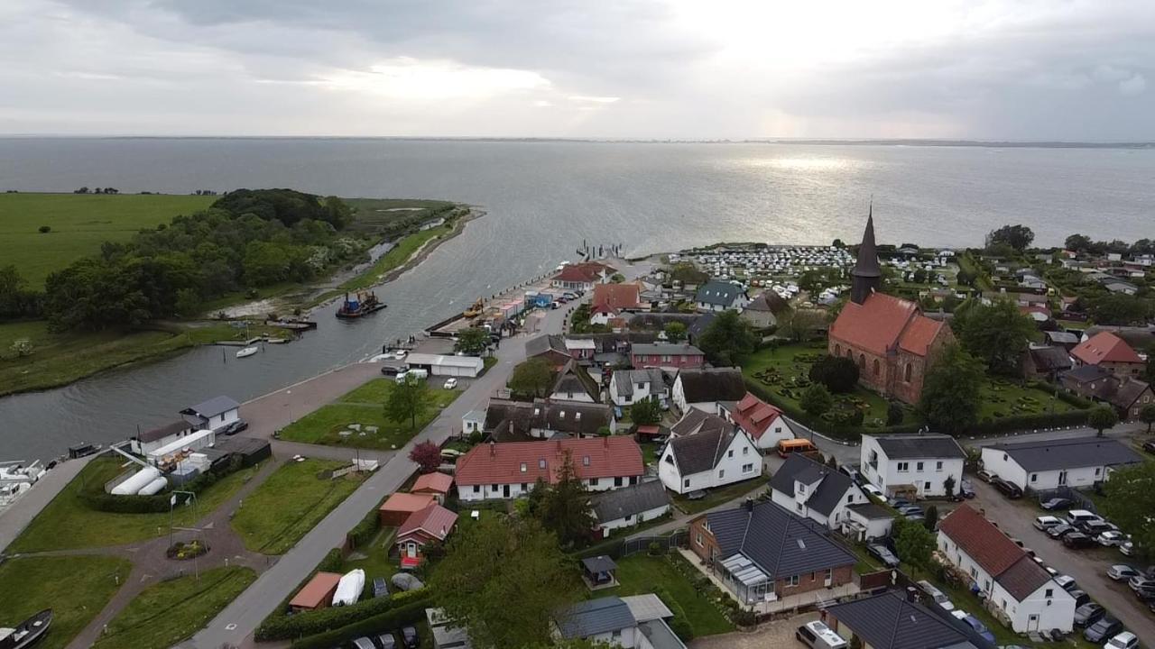 Reetferienhaus - Schaprode Hafen Kültér fotó